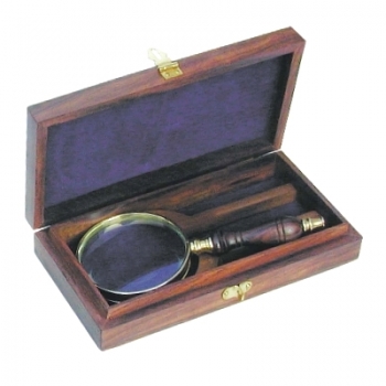Vergrößerungsglas, poliertes Messing mit Holzgriff, Vergr. 3-fach, Maße: L 18 cm x Ø 8 cm, in Rosenholzschatulle